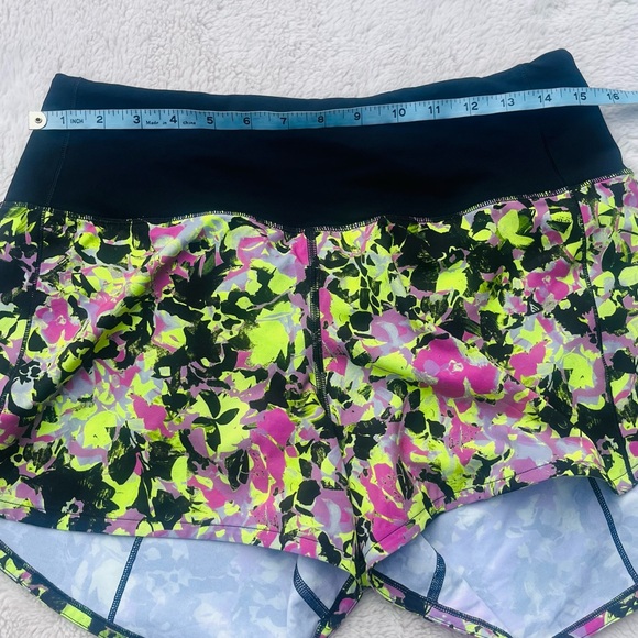 Lululemon 4” speed up short - Picture 2 of 7